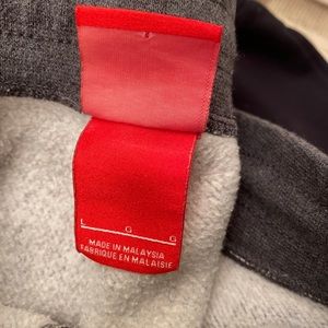 SIZE LARGE NIKE SWEAT PANTS